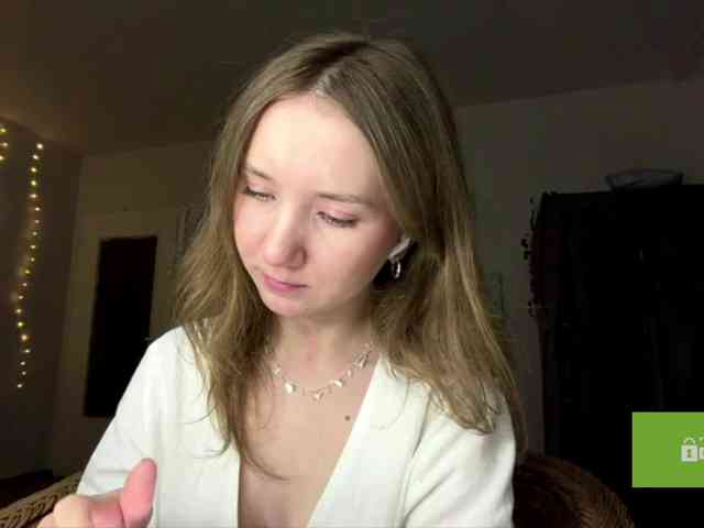 lisasmall webcam
