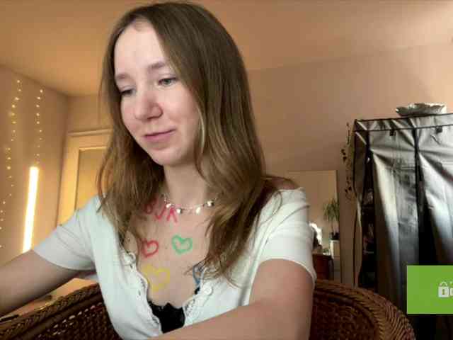 lisasmall webcam
