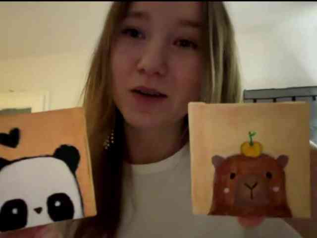 lisasmall Live Webcam on BongaCams