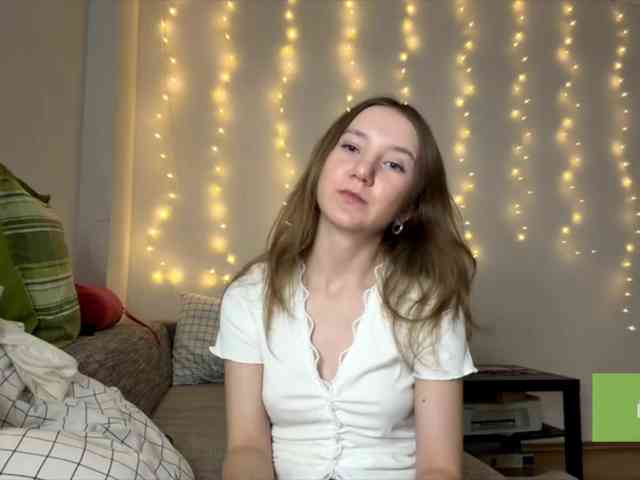 lisasmall webcam