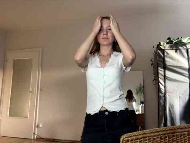lisasmall webcam