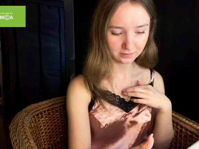 lisasmall webcam