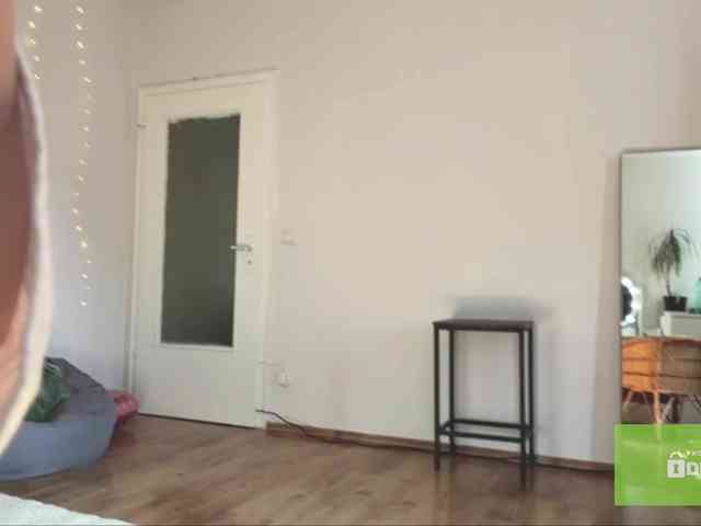 lisasmall webcam