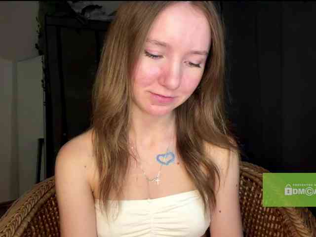 lisasmall webcam