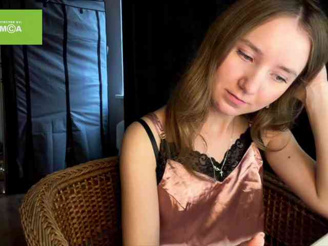 lisasmall webcam