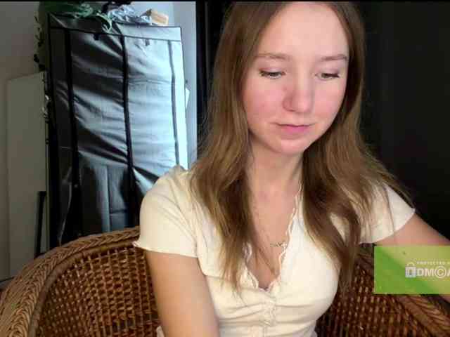 lisasmall webcam