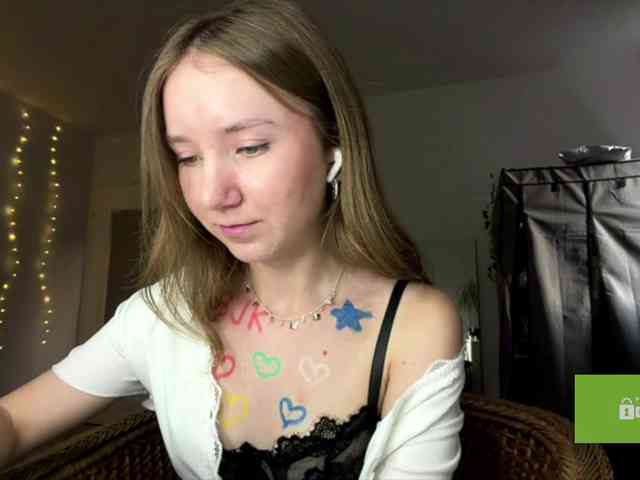 lisasmall webcam
