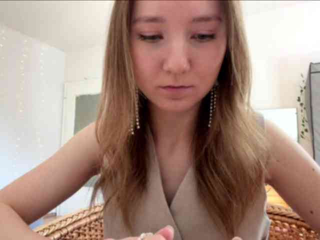 lisasmall webcam