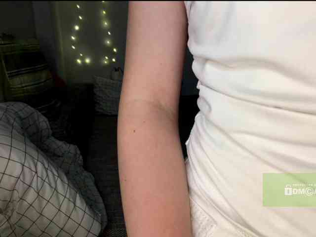 lisasmall webcam