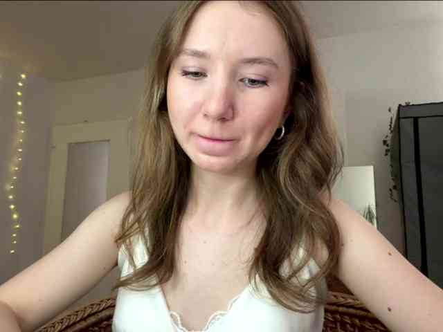 lisasmall webcam