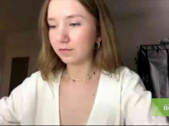 lisasmall webcam