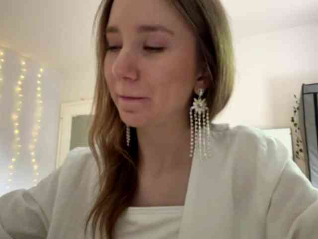 lisasmall webcam