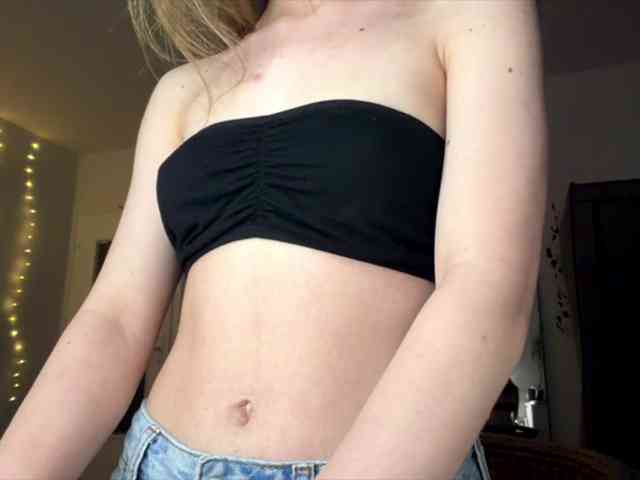 lisasmall webcam