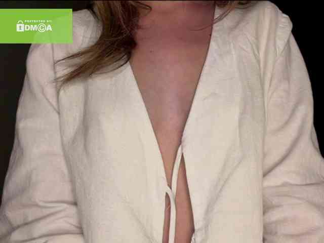 lisasmall webcam
