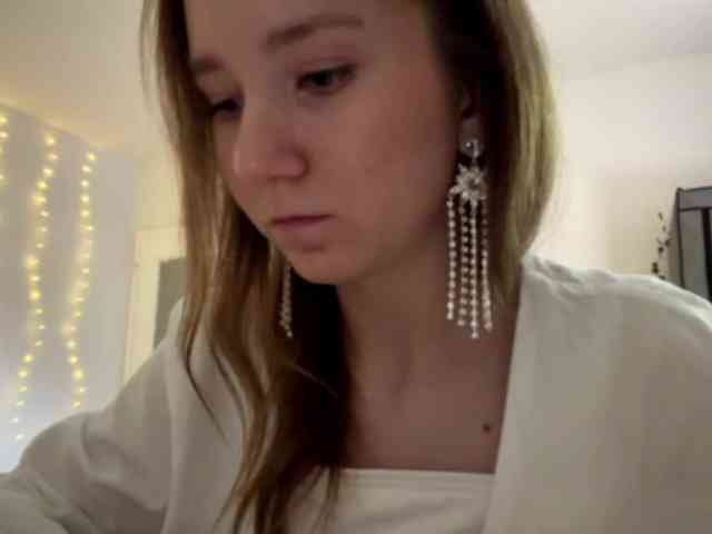 lisasmall webcam