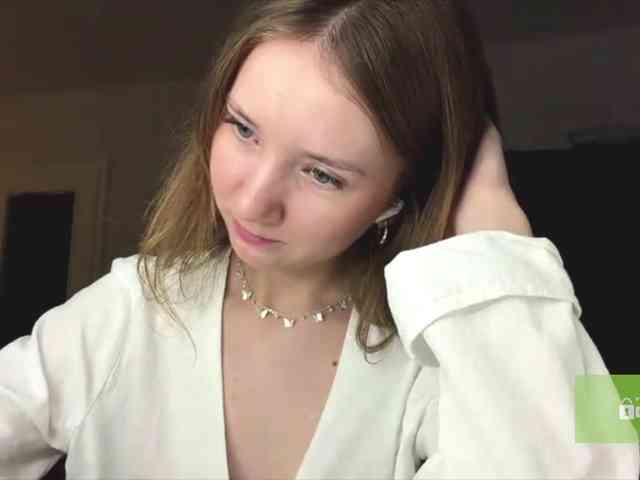 lisasmall webcam