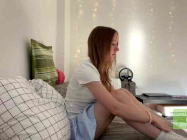 lisasmall webcam