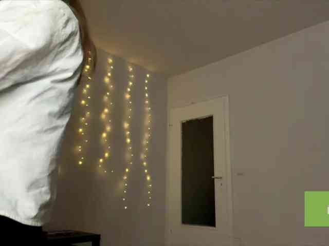 lisasmall webcam