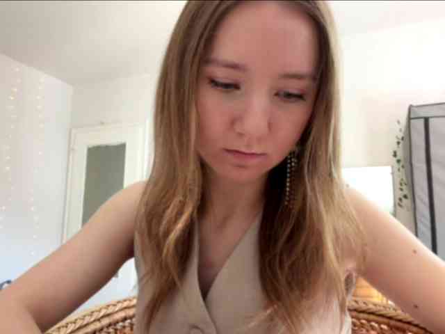 lisasmall webcam