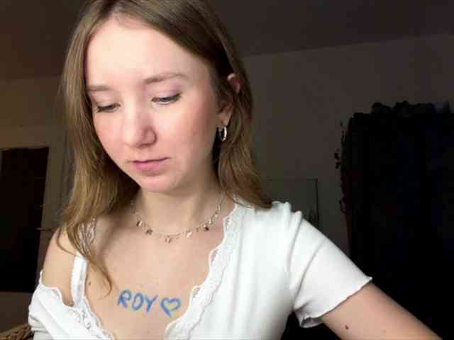 lisasmall webcam