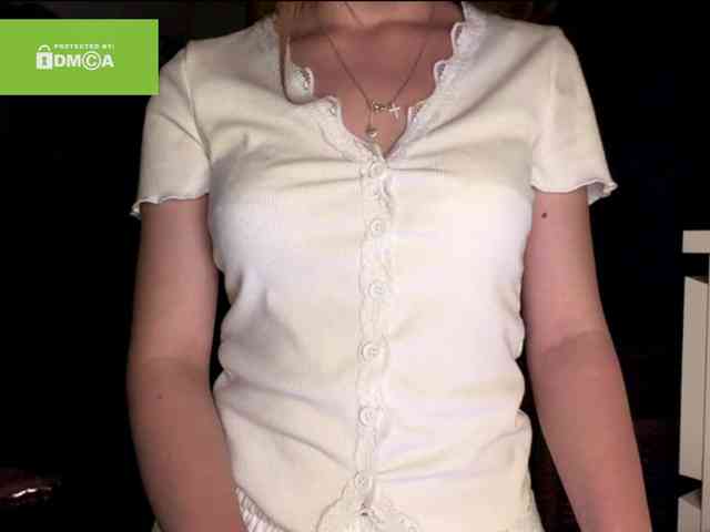 lisasmall webcam