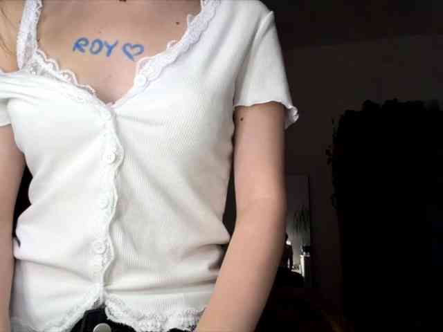 lisasmall webcam