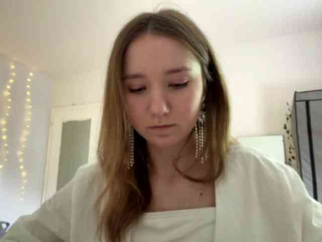 lisasmall webcam