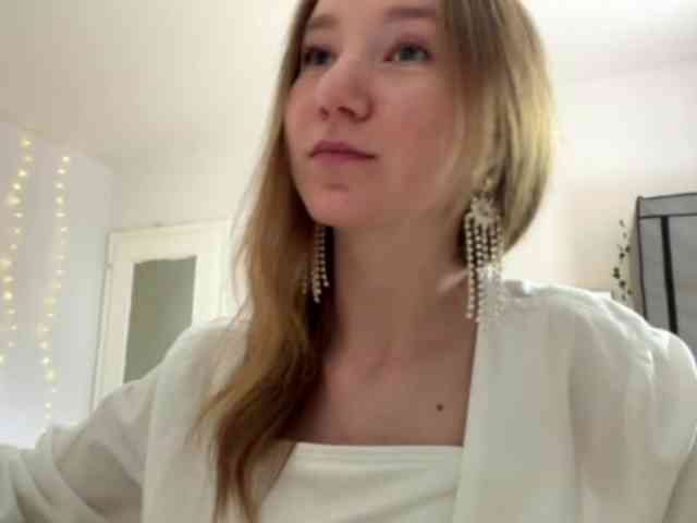 lisasmall webcam
