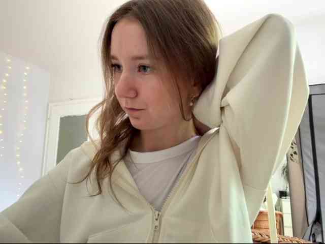 lisasmall webcam