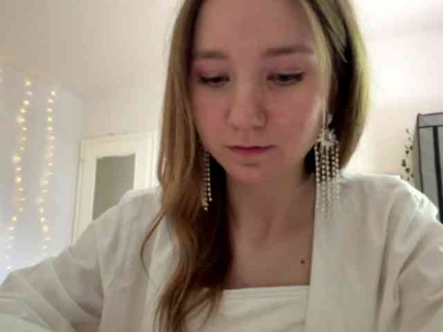 lisasmall webcam