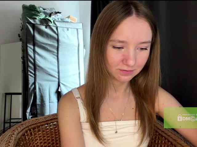 lisasmall webcam