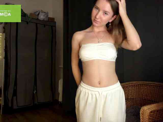 lisasmall webcam