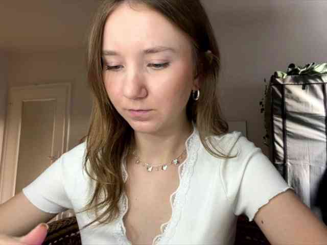 lisasmall webcam