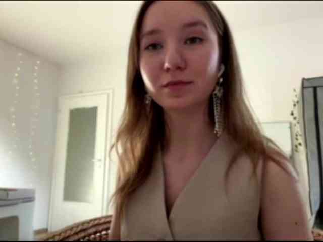 lisasmall webcam