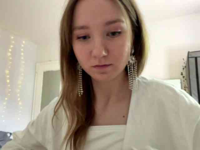lisasmall webcam