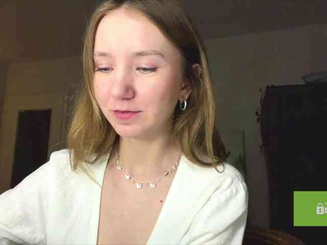 lisasmall webcam