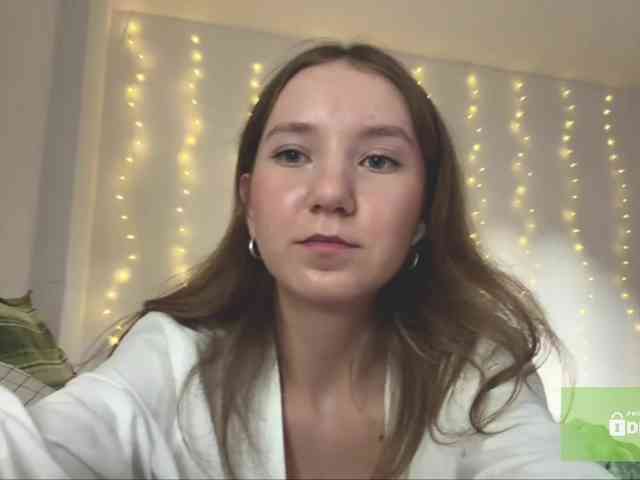 lisasmall webcam