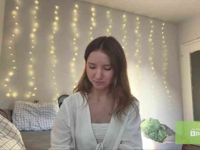 lisasmall webcam