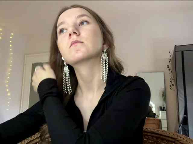 lisasmall's live room