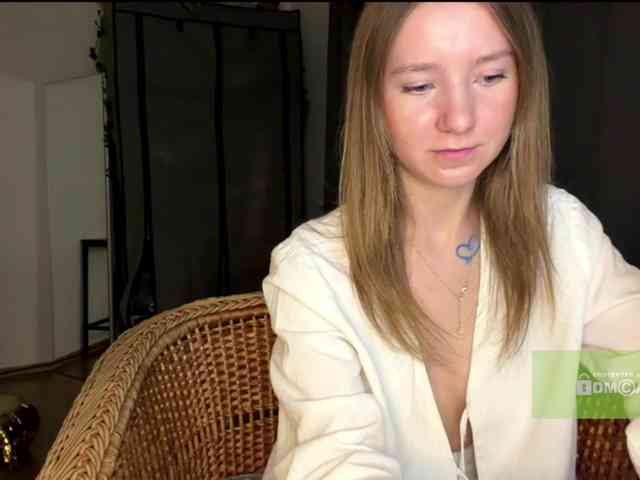 lisasmall webcam