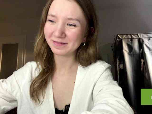 lisasmall webcam