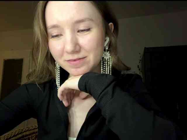 lisasmall webcam