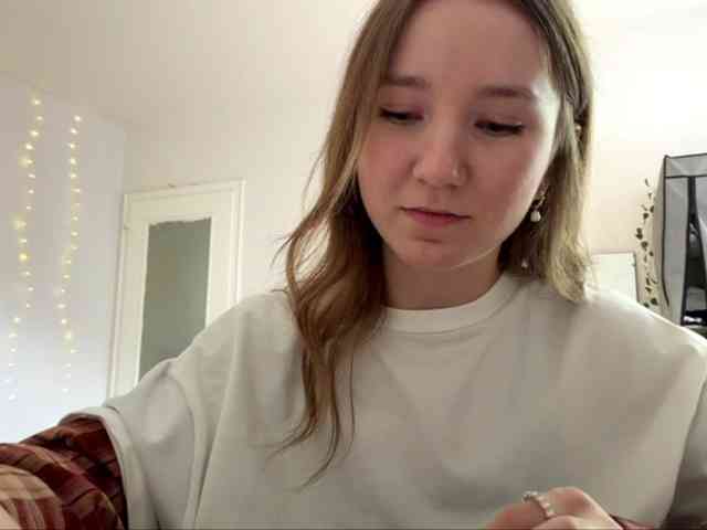 lisasmall webcam
