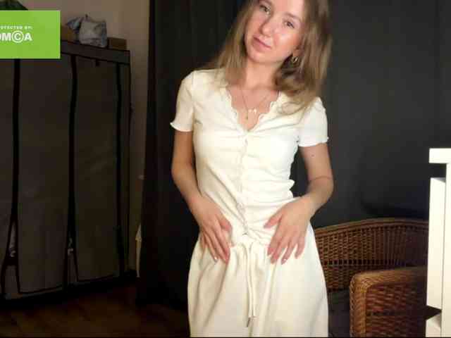 lisasmall webcam