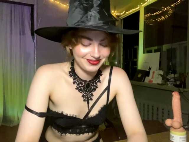 Oxana-3 live cam on BongaCams