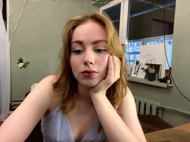 Oxana-3 live cam on BongaCams