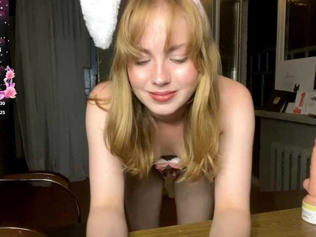 Oxana-3 live cam on BongaCams