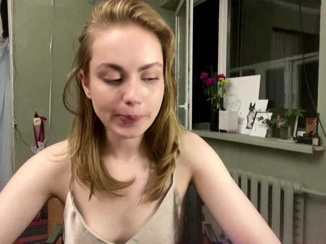 Oxana-3 live cam on BongaCams