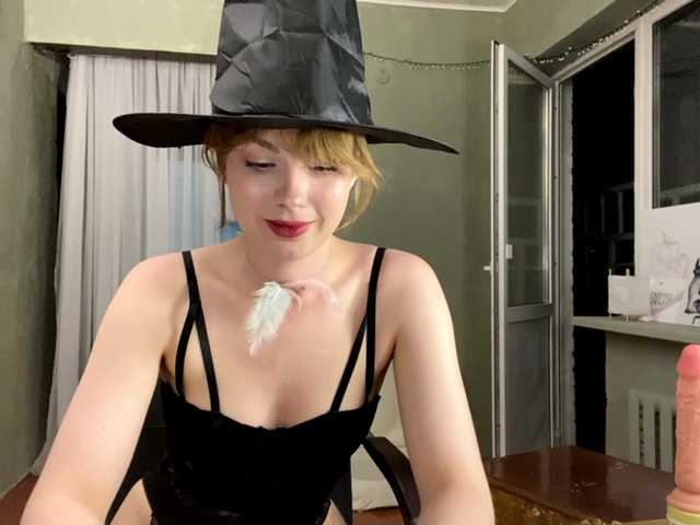 Oxana-3 live cam on BongaCams