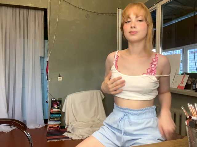 Oxana-3 live cam